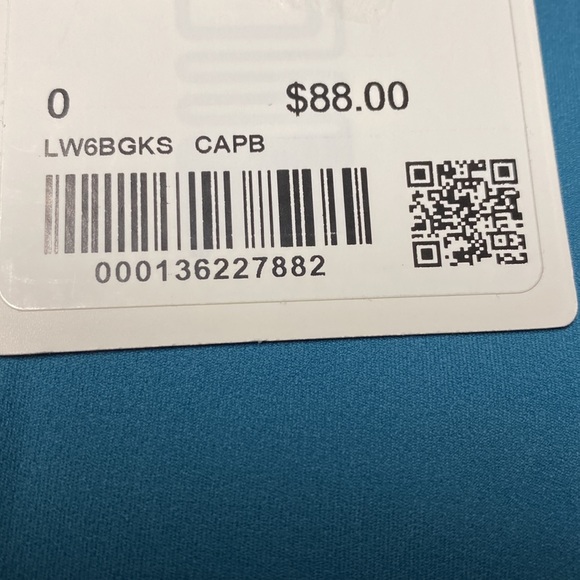 Lululemon align high rise crop 23” leggings - Picture 4 of 4